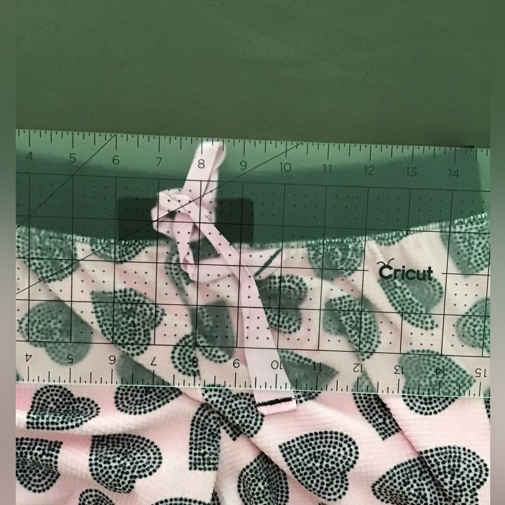 Betsey Johnson pajama set size small pink w black hearts great condition - Picture 5 of 11